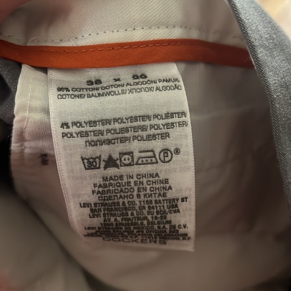 Dockers D2 gray pants size: 38 x 29 - Picture 4 of 6